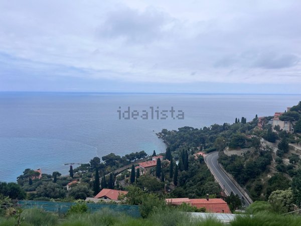 casa indipendente in vendita a Ventimiglia in zona Mortola Inferiore