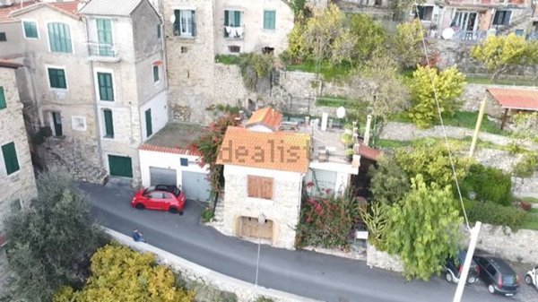 appartamento in vendita a Ventimiglia in zona Grimaldi