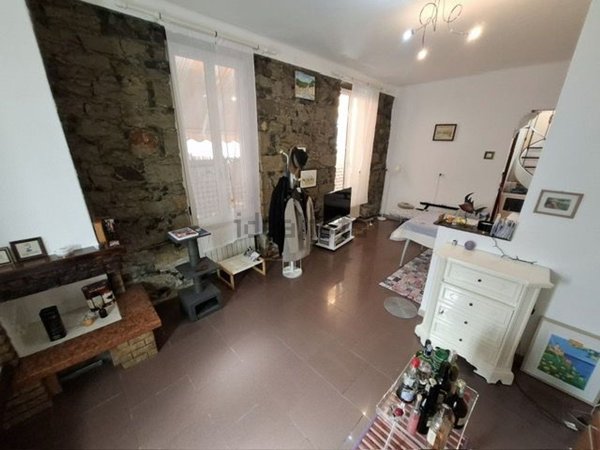 casa indipendente in vendita a Ventimiglia