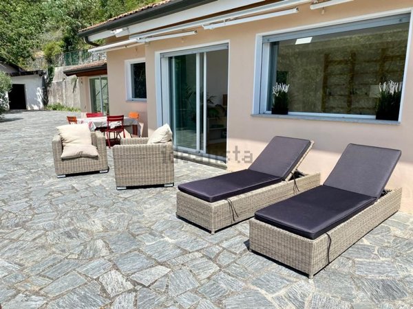 casa indipendente in vendita a Ventimiglia