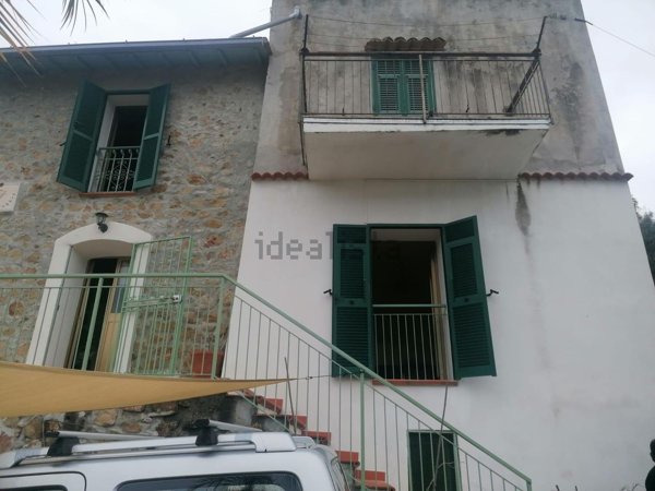 quadrivano in vendita a Ventimiglia in zona Latte