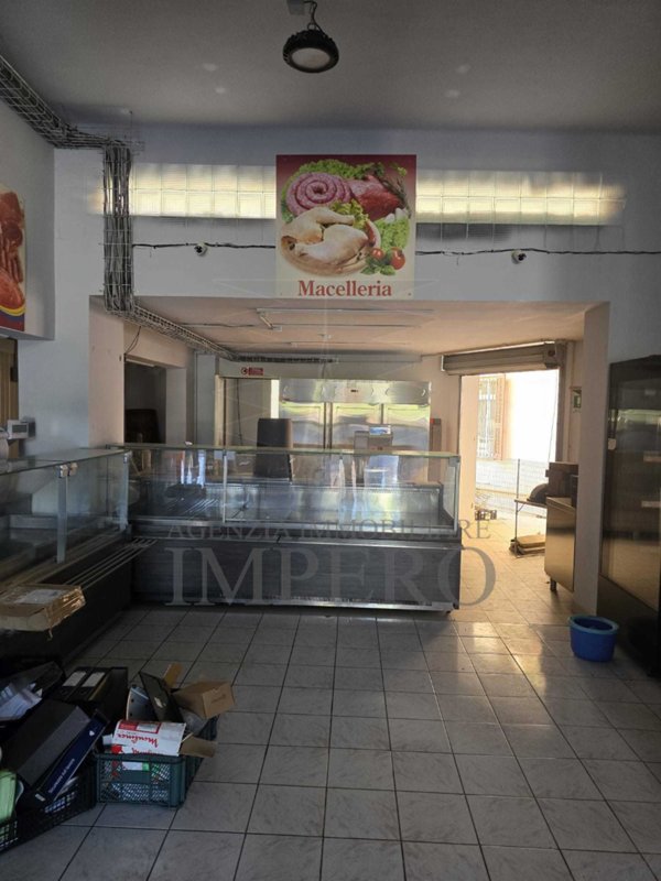 locale commerciale in vendita a Ventimiglia