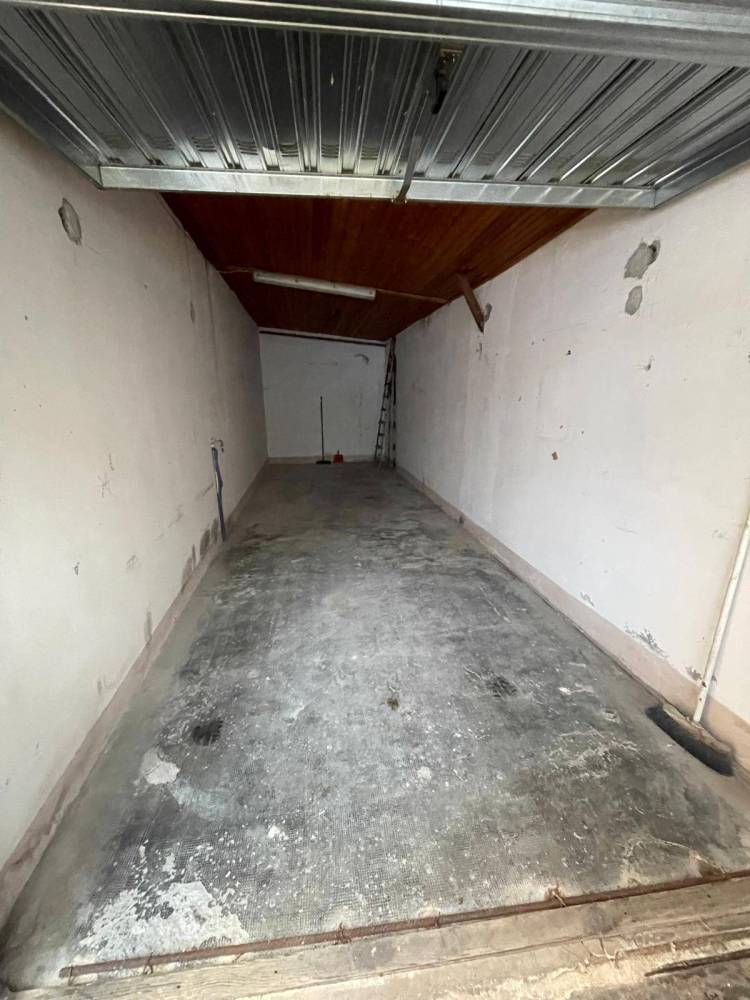 locale di sgombero in vendita a Ventimiglia