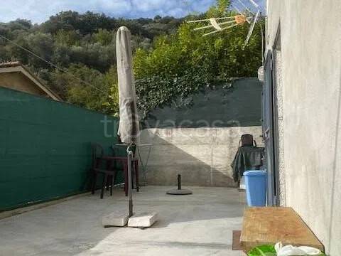 casa indipendente in vendita a Ventimiglia in zona Carletti