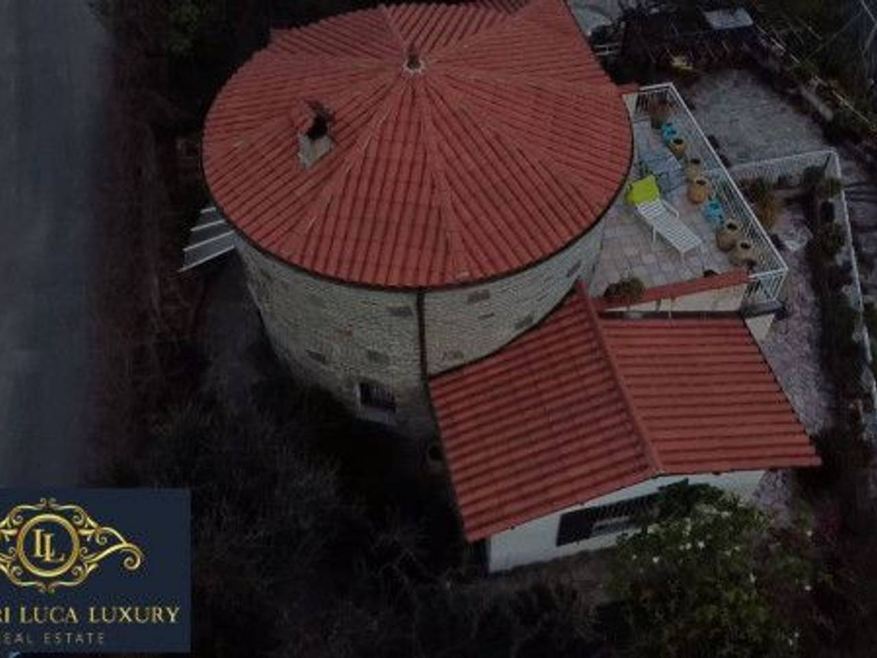 casa indipendente in vendita a Ventimiglia in zona Latte