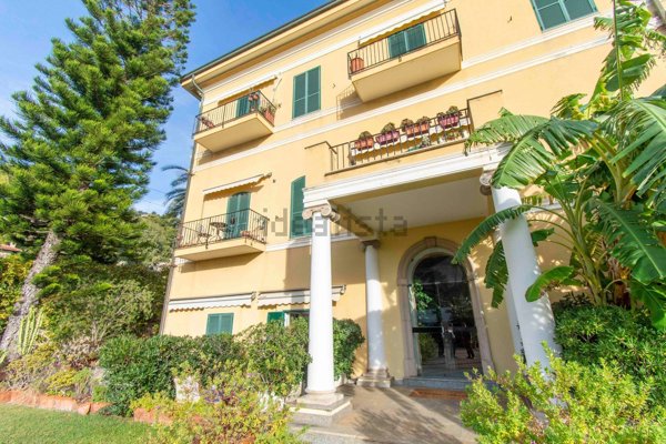 appartamento in vendita a Ventimiglia in zona Latte