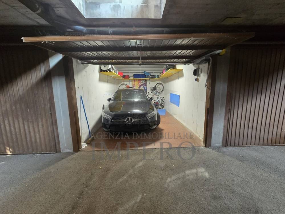 locale di sgombero in vendita a Ventimiglia