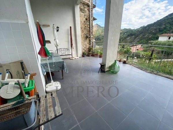 casa indipendente in vendita a Ventimiglia in zona Calvo