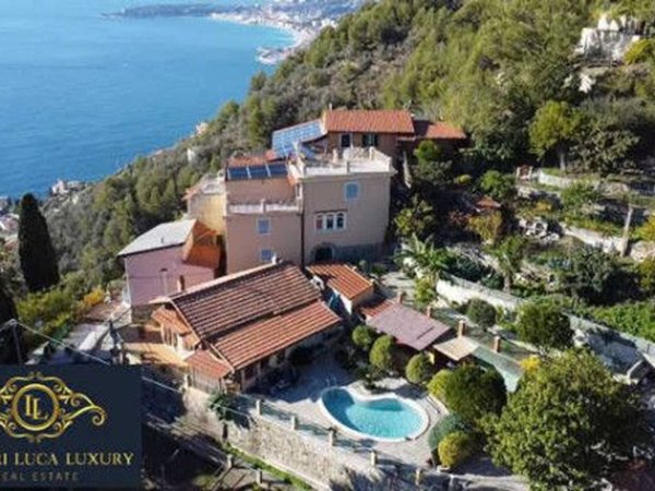 casa indipendente in vendita a Ventimiglia in zona Mortola Superiore