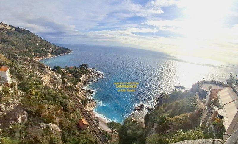 appartamento in vendita a Ventimiglia in zona Grimaldi