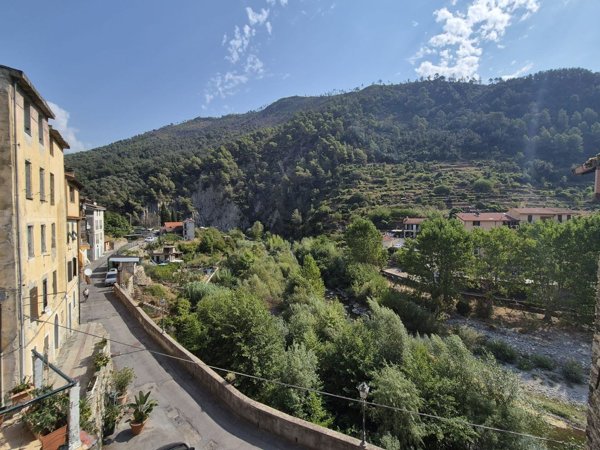 appartamento in vendita a Ventimiglia in zona Torri