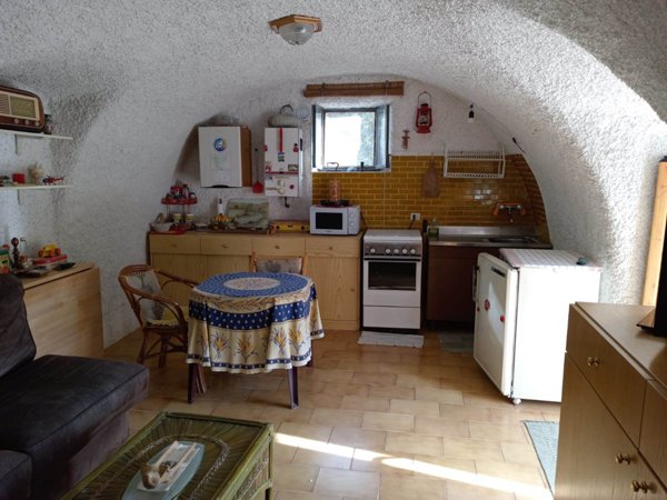 appartamento in vendita a Ventimiglia in zona Calvo