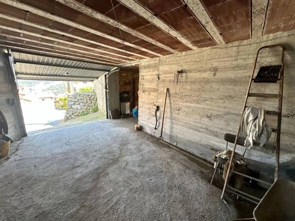 locale commerciale in vendita a Ventimiglia