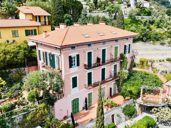 appartamento in vendita a Ventimiglia in zona Grimaldi