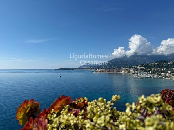 appartamento in vendita a Ventimiglia in zona Grimaldi