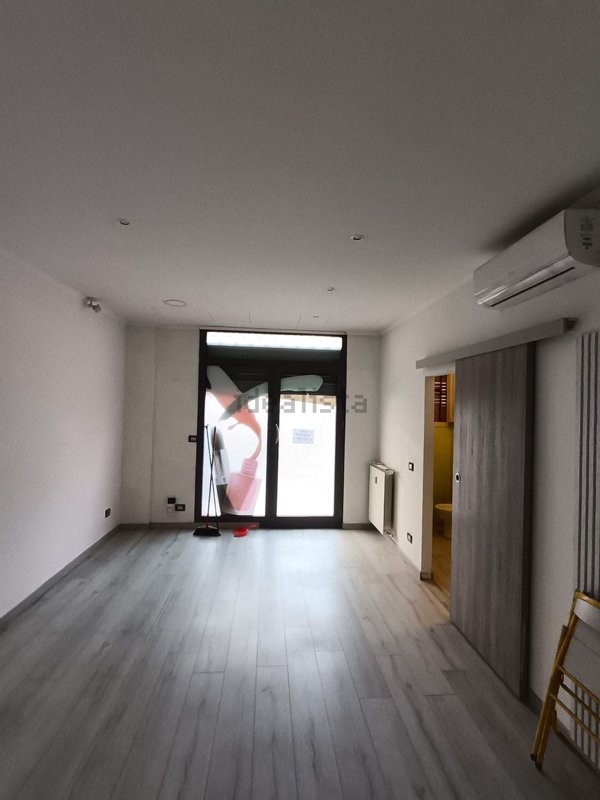 negozio in vendita a Ventimiglia