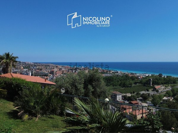 casa indipendente in vendita a Ventimiglia