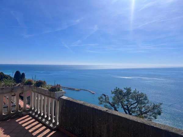 appartamento in vendita a Ventimiglia
