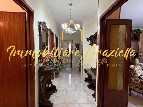appartamento in vendita a Ventimiglia in zona Seglia / San Bernardo