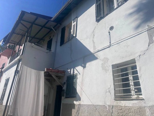 appartamento in vendita a Ventimiglia in zona Mortola Inferiore