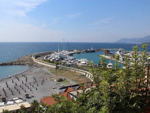 appartamento in vendita a Ventimiglia