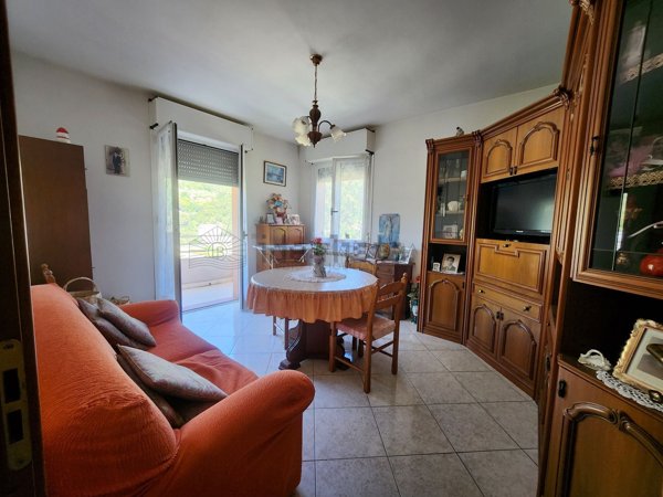 appartamento in vendita a Ventimiglia in zona Porra