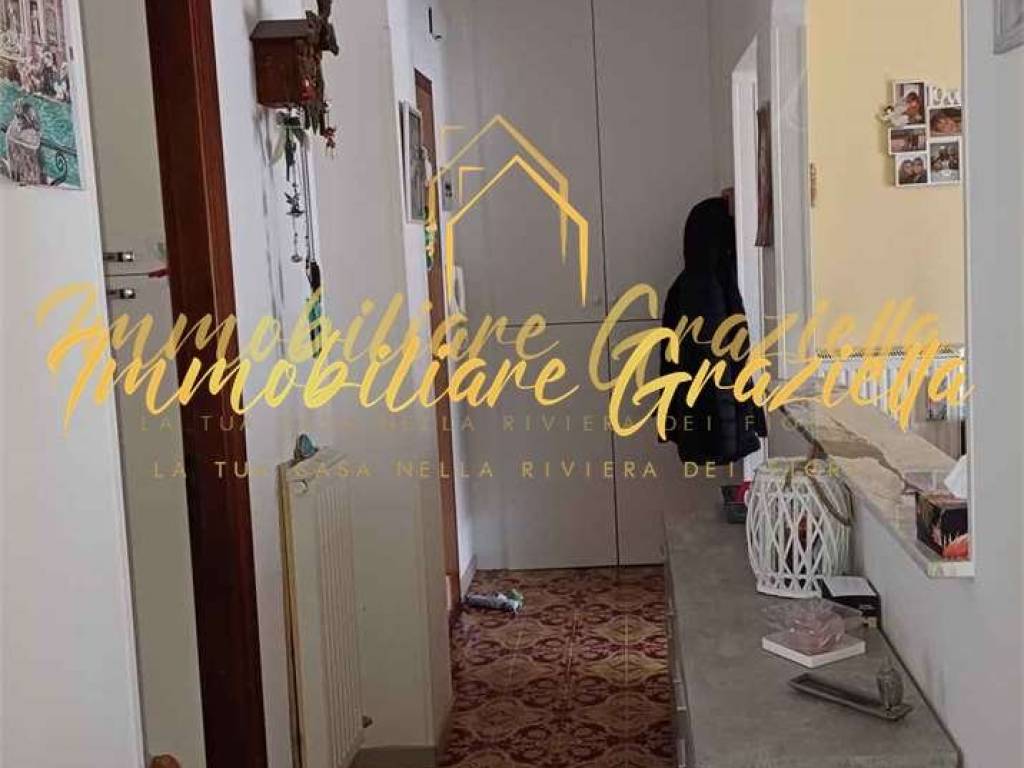 appartamento in vendita a Ventimiglia in zona Porra