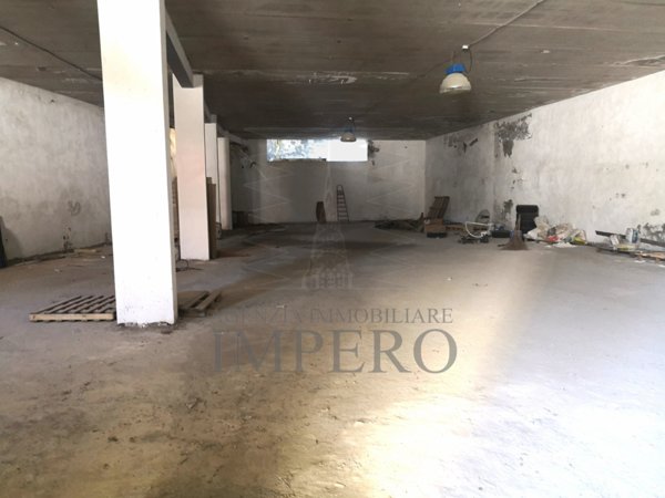 locale di sgombero in vendita a Ventimiglia in zona Bevera