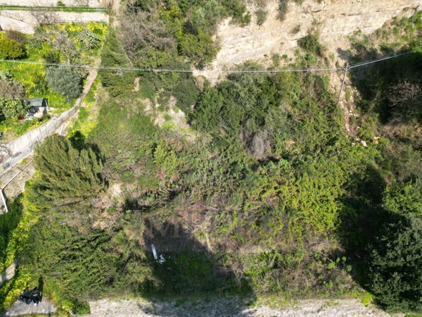 locale di sgombero in vendita a Ventimiglia in zona Porra