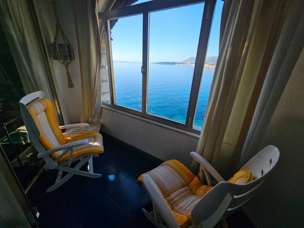 appartamento in vendita a Ventimiglia in zona Grimaldi