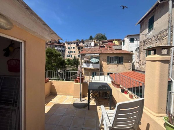 appartamento in vendita a Ventimiglia in zona Latte