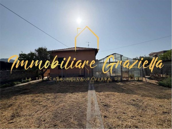 casa indipendente in vendita a Ventimiglia