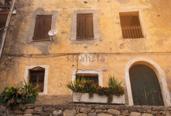 appartamento in vendita a Ventimiglia in zona Torri