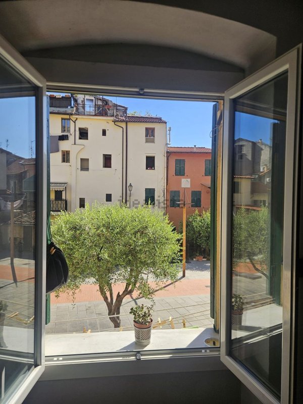 appartamento in vendita a Ventimiglia in zona Latte