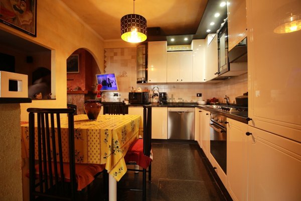 casa indipendente in vendita a Ventimiglia in zona Calandri