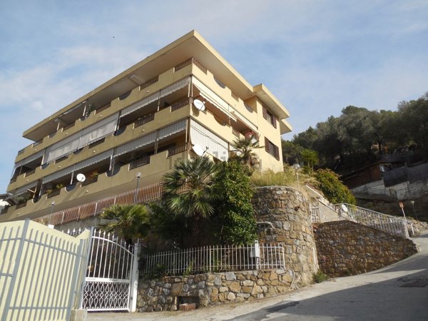 appartamento in vendita a Ventimiglia in zona Porra