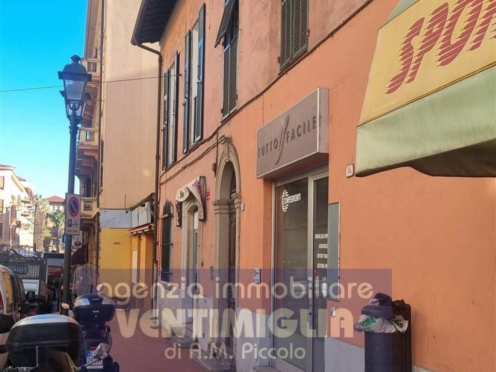 negozio in vendita a Ventimiglia