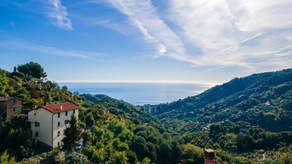 appartamento in vendita a Ventimiglia in zona Sealza