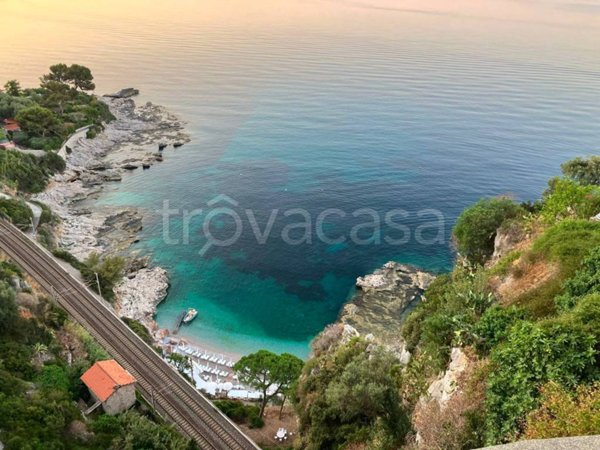 appartamento in vendita a Ventimiglia in zona Grimaldi