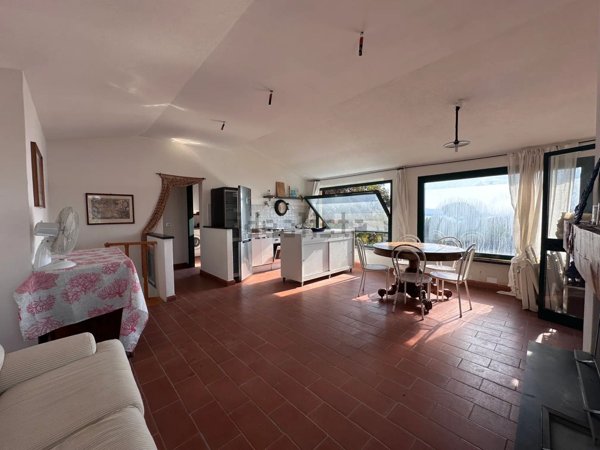 appartamento in vendita a Ventimiglia in zona Latte