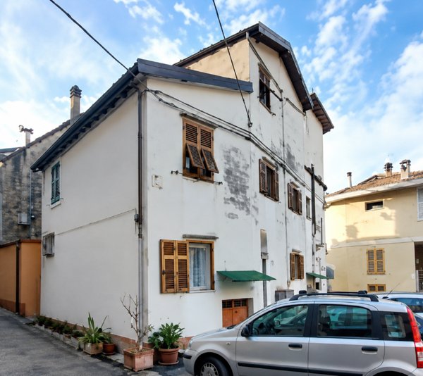 appartamento in vendita a Ventimiglia in zona Calvo
