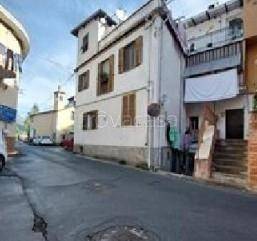 appartamento in vendita a Ventimiglia in zona Calvo