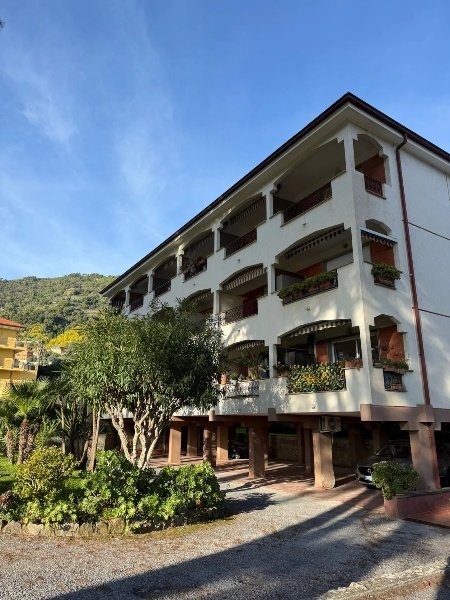 appartamento in vendita a Ventimiglia in zona Latte