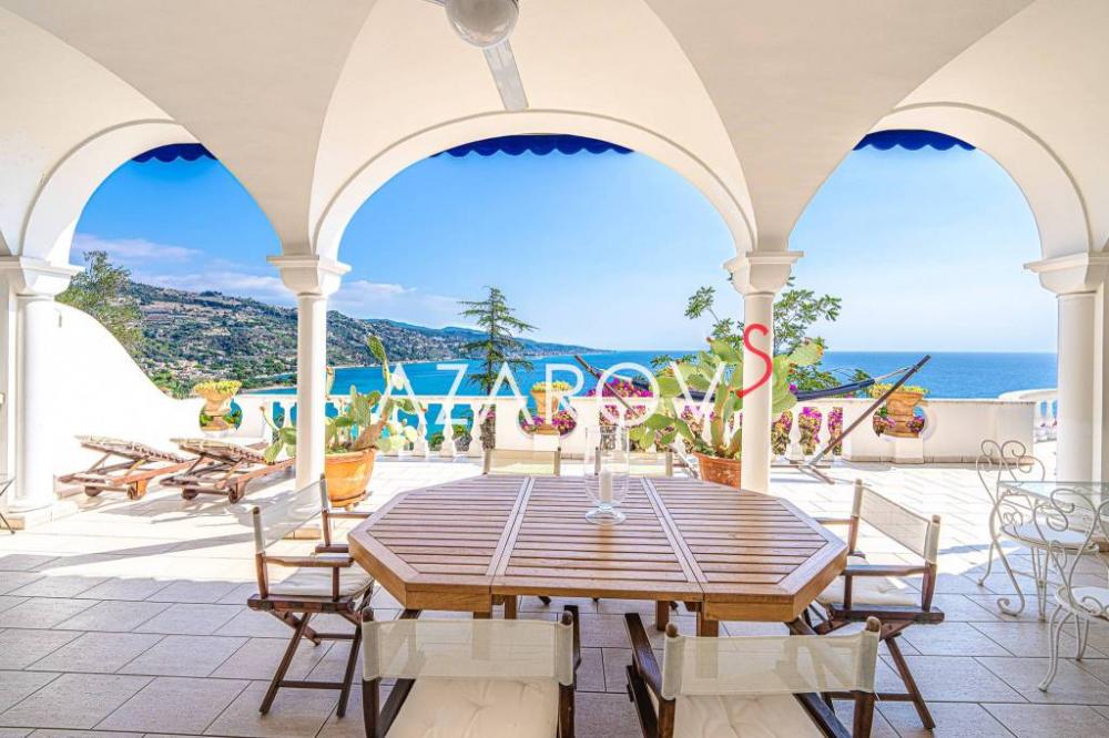 casa indipendente in vendita a Ventimiglia in zona Mortola Inferiore