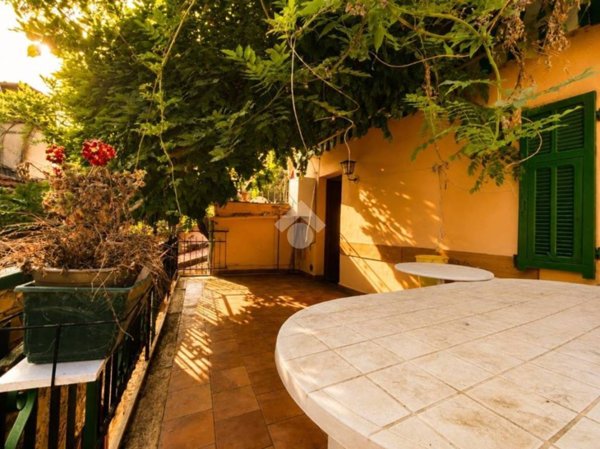 appartamento in vendita a Ventimiglia in zona Verrandi