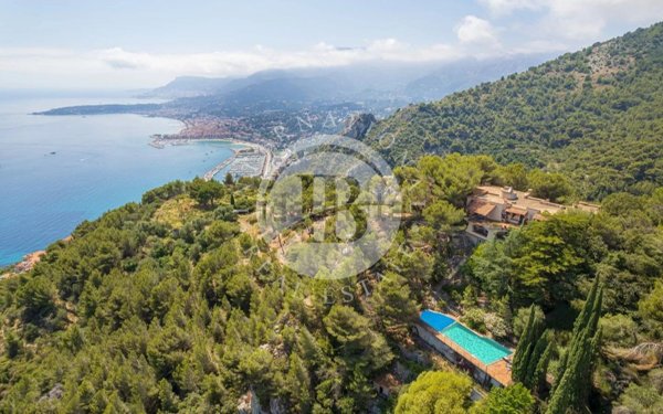 casa indipendente in vendita a Ventimiglia