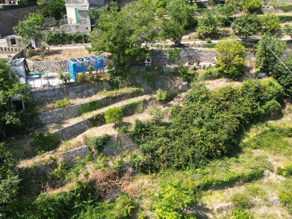 locale di sgombero in vendita a Ventimiglia
