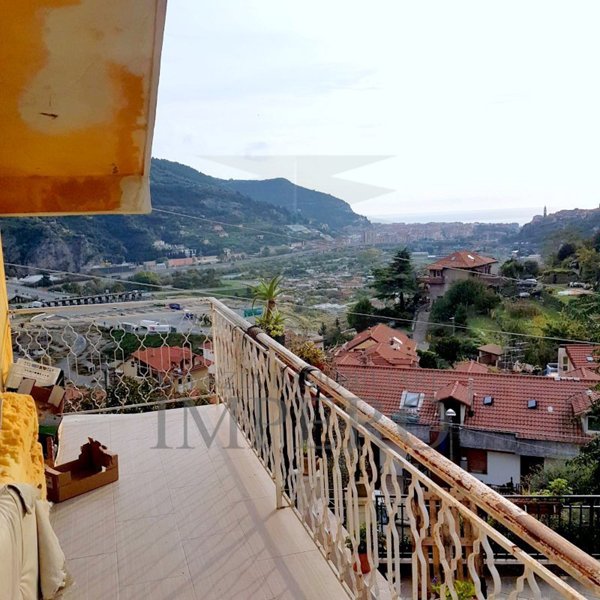 casa indipendente in vendita a Ventimiglia