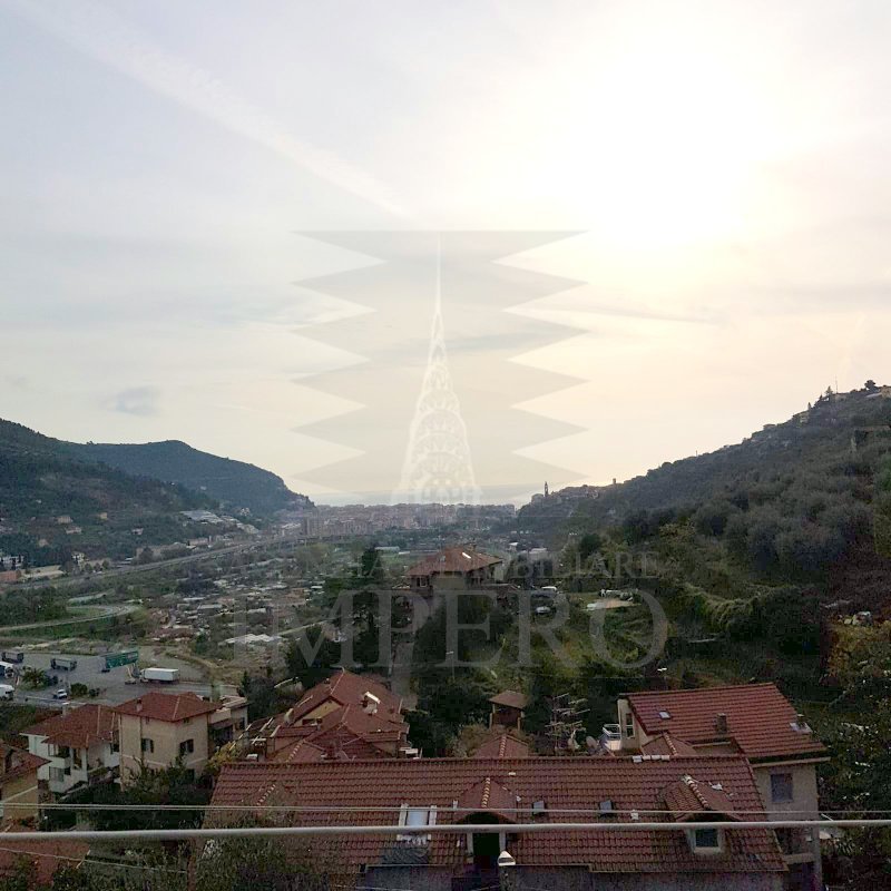 casa indipendente in vendita a Ventimiglia