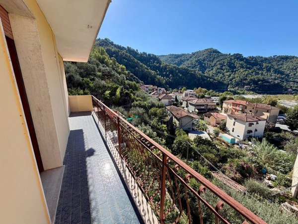 appartamento in vendita a Ventimiglia in zona Trucco